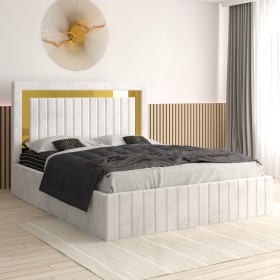 Pat Tapitat Matei Alb Catifea Premium